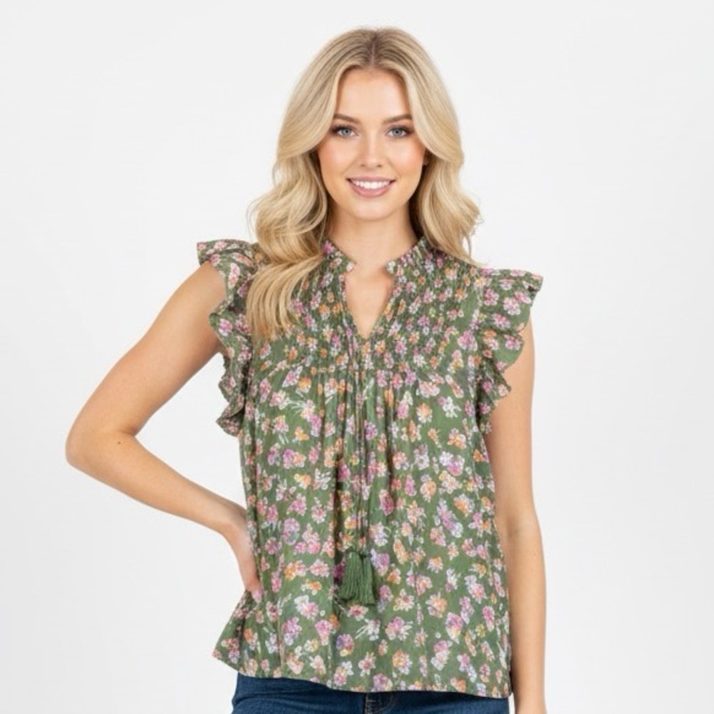 FATE Green feminine Floral Ruffle Blouse size medium